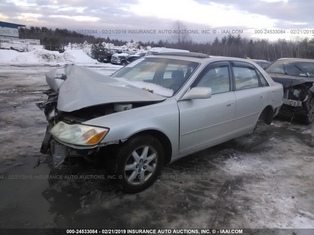 4T1BF28BXYU064295 - 2000 TOYOTA AVALON XL/XLS SILVER photo 2