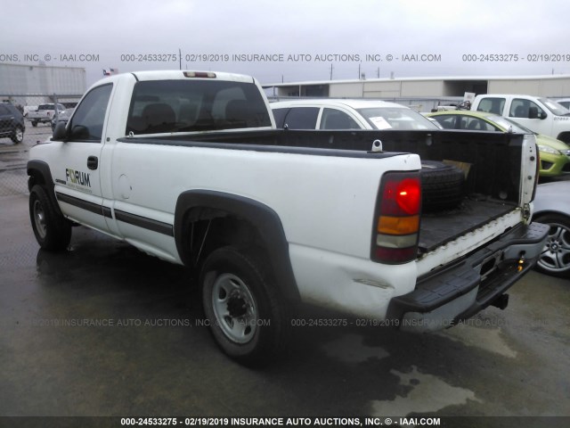 1GCHC24G51E254739 - 2001 CHEVROLET SILVERADO C2500 HEAVY DUTY WHITE photo 3