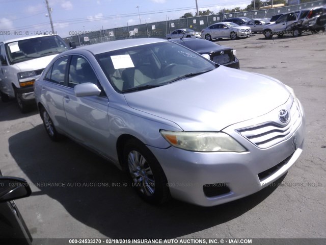 4T1BF3EK4AU060968 - 2010 TOYOTA CAMRY SE/LE/XLE 银色 照片 1