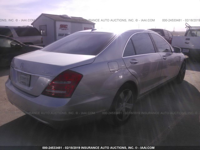 WDDNG8GB0AA288580 - 2010 MERCEDES-BENZ S 550 4MATIC SILVER photo 4