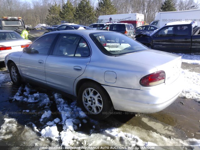 1G3WH52H42F273218 - 2002 OLDSMOBILE INTRIGUE GX SILVER photo 3