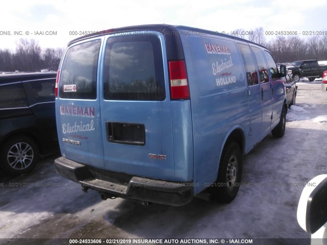 1GTGG25U151150265 - 2005 GMC SAVANA G2500 BLUE photo 4