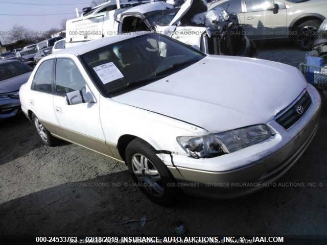 4T1BG22KX1U805248 - 2001 TOYOTA CAMRY CE/LE/XLE 白色 照片 1