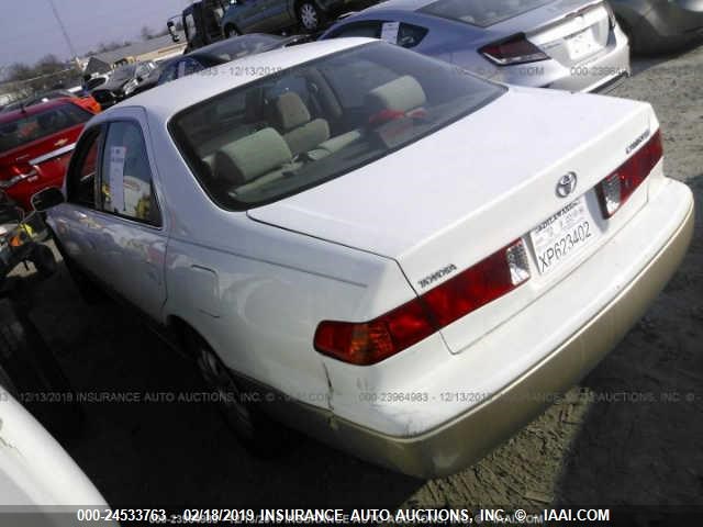 4T1BG22KX1U805248 - 2001 TOYOTA CAMRY CE/LE/XLE 白色 照片 3
