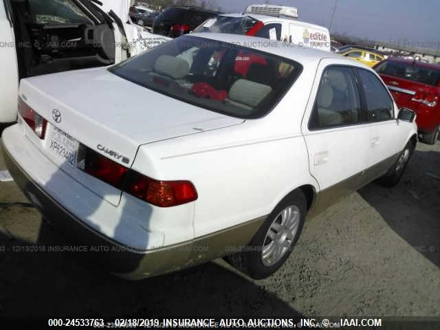 4T1BG22KX1U805248 - 2001 TOYOTA CAMRY CE/LE/XLE 白色 照片 4