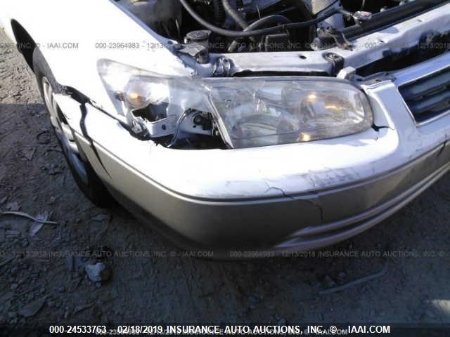 4T1BG22KX1U805248 - 2001 TOYOTA CAMRY CE/LE/XLE 白色 照片 6