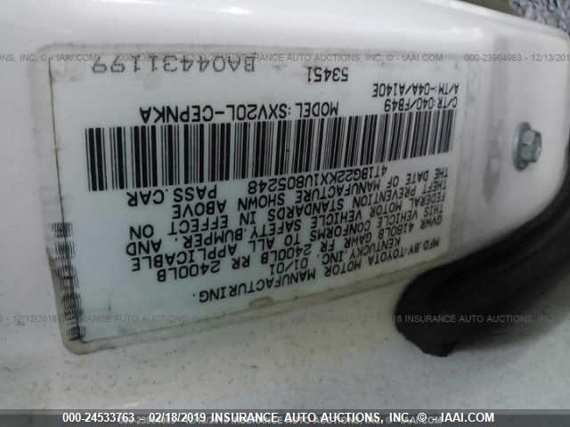 4T1BG22KX1U805248 - 2001 TOYOTA CAMRY CE/LE/XLE 白色 照片 9