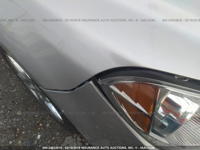 1G1ZH57B28F233089 - 2008 CHEVROLET MALIBU 1LT SILVER photo 6