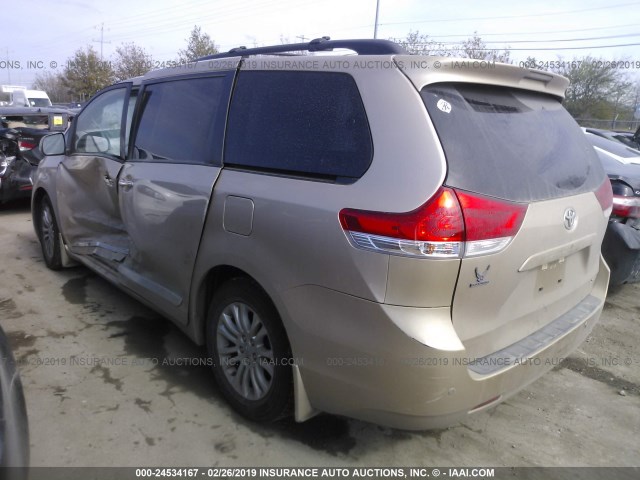 5TDYK3DC9DS377643 - 2013 TOYOTA SIENNA XLE/LIMITED BEIGE photo 3