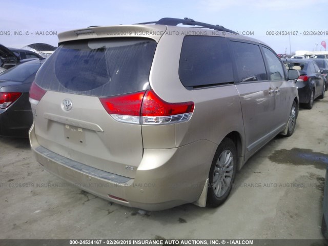 5TDYK3DC9DS377643 - 2013 TOYOTA SIENNA XLE/LIMITED BEIGE photo 4