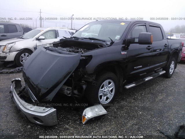 5TFEY5F1XCX132447 - 2012 TOYOTA TUNDRA CREWMAX SR5 BLACK photo 2