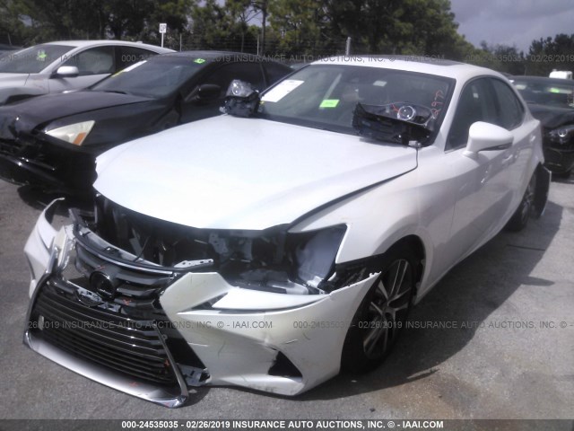 JTHBA1D23J5082977 - 2018 LEXUS IS 300 WHITE photo 2