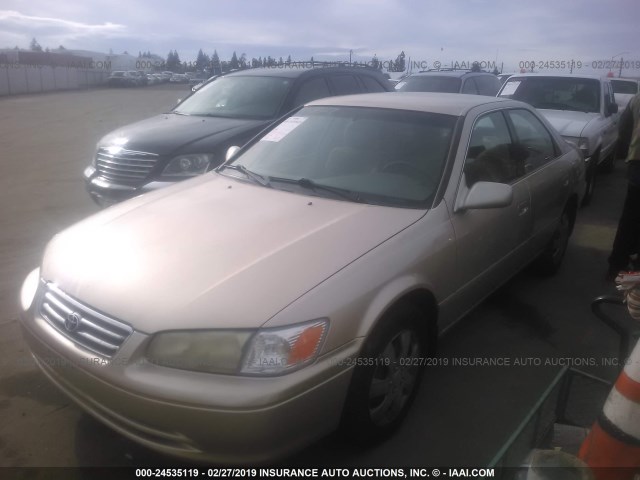 JT2BG22K010559329 - 2001 TOYOTA CAMRY CE/LE/XLE ყავისფერი ფოტო 2