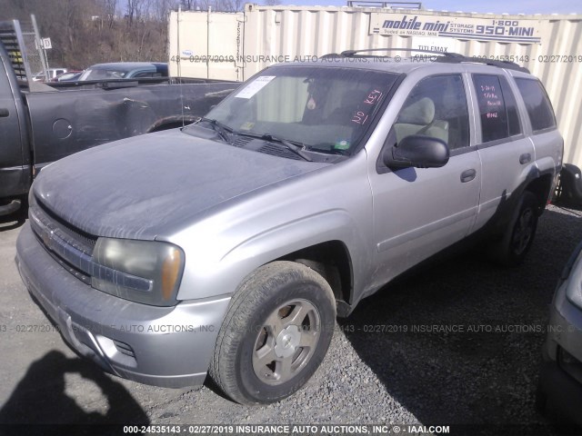 1GNDT13S072218585 - 2007 CHEVROLET TRAILBLAZER LS/LT SILVER photo 2