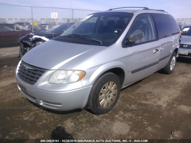 1A4GP45RX6B626719 - 2006 CHRYSLER TOWN & COUNTRY  SILVER photo 2