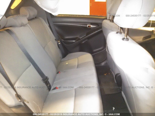 2T1KU4EEXAC274175 - 2010 TOYOTA COROLLA MATRIX  WHITE photo 8