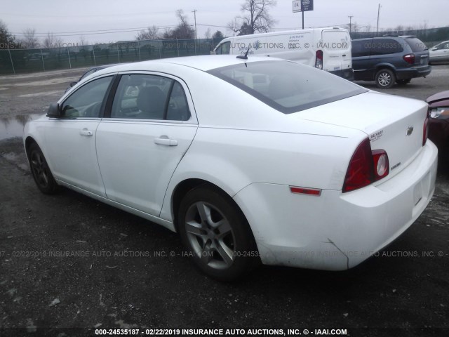 1G1ZB5E19BF336769 - 2011 CHEVROLET MALIBU LS WHITE photo 3