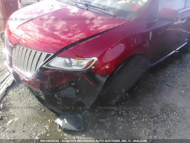 2LMDJ6JK3CBL05674 - 2012 LINCOLN MKX RED photo 6