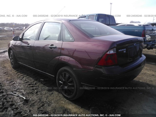1FAFP34N67W101313 - 2007 FORD FOCUS ZX4/S/SE/SES RED photo 3