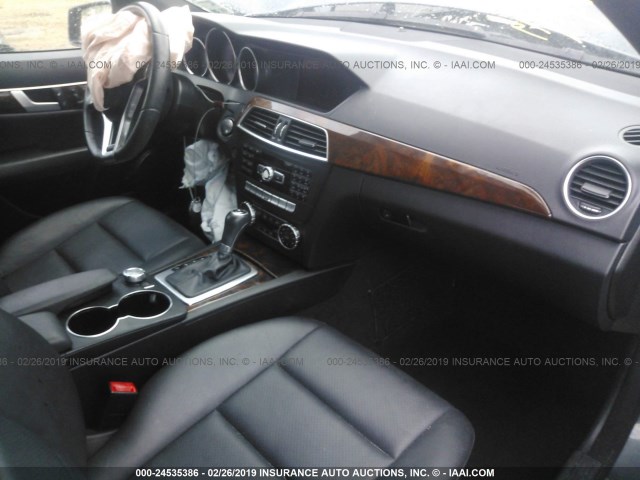 WDDGF4HB9DR267865 - 2013 MERCEDES-BENZ C 250 GRAY photo 5