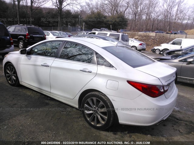 5NPEC4AB1CH384365 - 2012 HYUNDAI SONATA SE/LIMITED WHITE photo 3