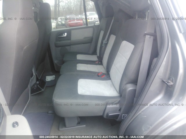 1FMPU16535LA22779 - 2005 FORD EXPEDITION XLT GRAY photo 8