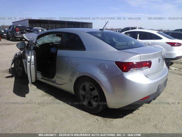 KNAFU6A21A5257784 - 2010 KIA FORTE EX SILVER photo 3