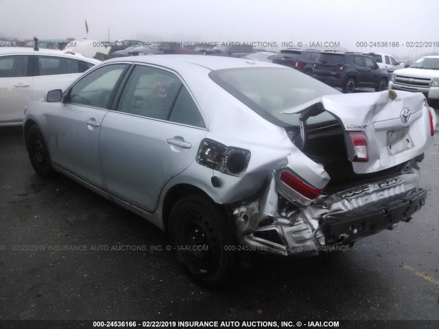 4T1BF3EK5BU141396 - 2011 TOYOTA CAMRY SE/LE/XLE 银色 照片 3