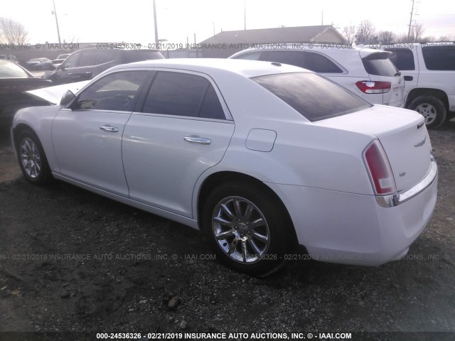 2C3CCACGXCH227347 - 2012 CHRYSLER 300 LIMITED WHITE photo 3