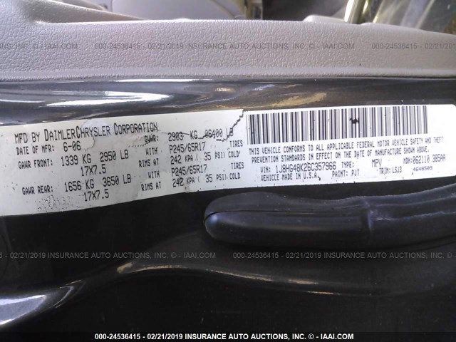 1J8HG48K26C357966 - 2006 JEEP COMMANDER GRAY photo 9