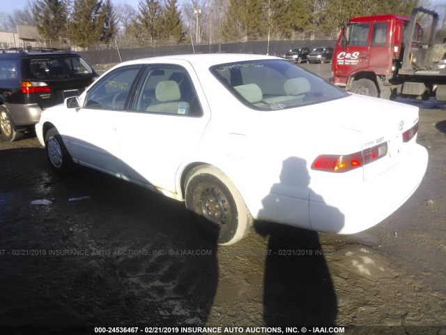 4T1BG22K6VU759536 - 1997 TOYOTA CAMRY CE/LE/XLE WHITE photo 3