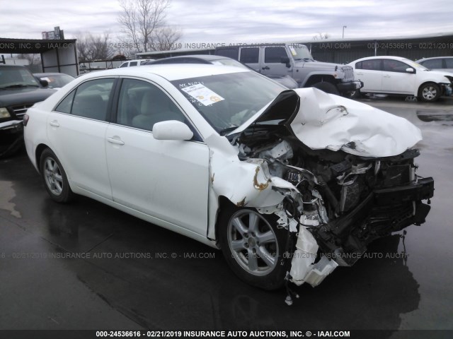 4T1BK46K28U575042 - 2008 TOYOTA CAMRY LE/XLE/SE WHITE photo 1