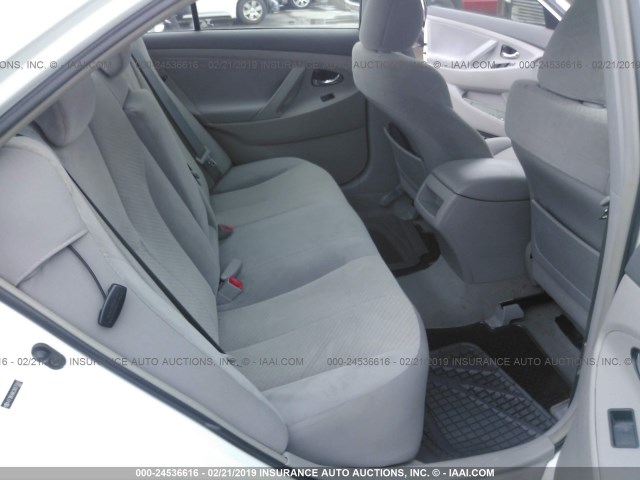 4T1BK46K28U575042 - 2008 TOYOTA CAMRY LE/XLE/SE WHITE photo 8