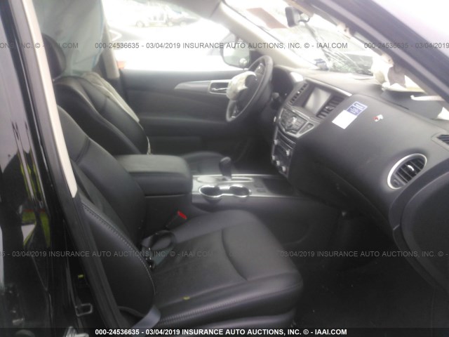 5N1DR2MN6JC636622 - 2018 NISSAN PATHFINDER S/SV/SL/PLATINUM BLACK photo 5