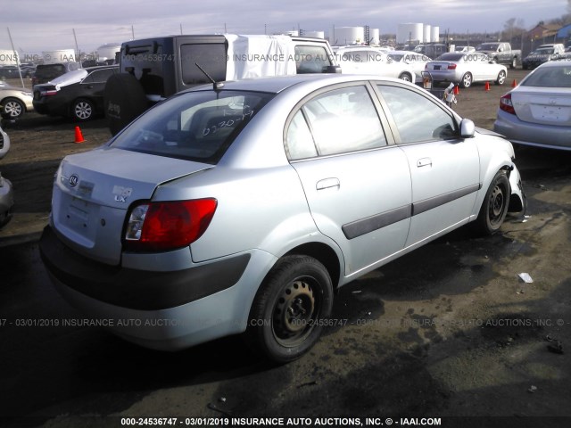 KNADE123976203165 - 2007 KIA RIO LX/SX SILVER photo 4