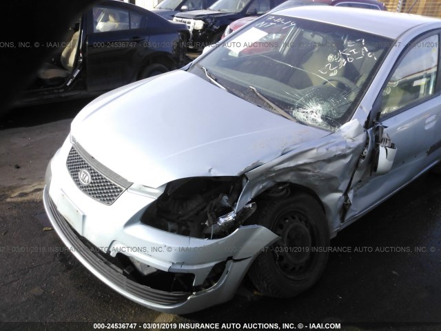 KNADE123976203165 - 2007 KIA RIO LX/SX SILVER photo 6