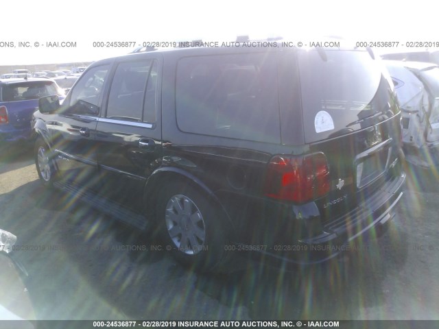 5LMFU27575LJ24440 - 2005 LINCOLN NAVIGATOR Noir photo 3