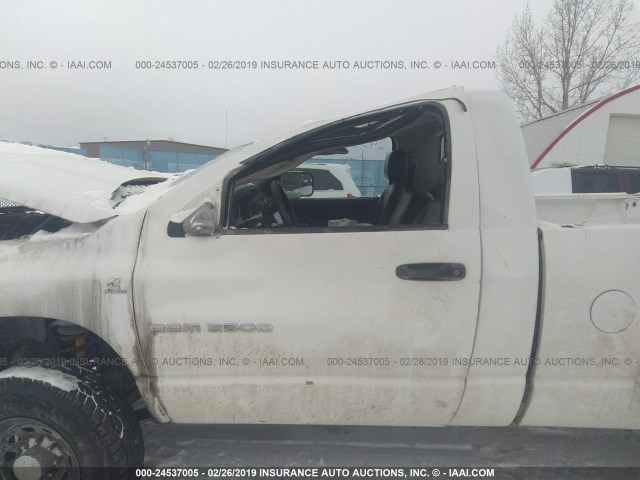 3D7KS26C95G785210 - 2005 DODGE RAM 2500 ST/SLT WHITE photo 6