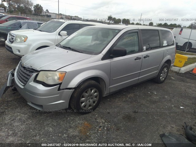 2A8HR44H28R663807 - 2008 CHRYSLER TOWN & COUNTRY LX SILVER photo 2