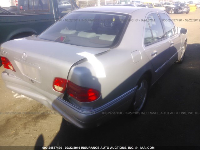 WDBJF72F8VA446703 - 1997 MERCEDES-BENZ E 420 SILVER photo 4