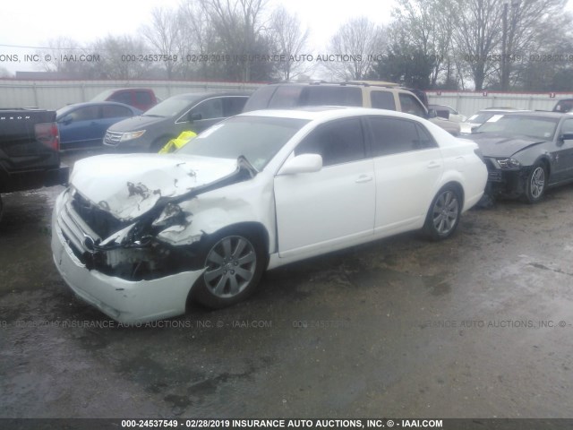 4T1BK36BX5U032415 - 2005 TOYOTA AVALON XL/XLS/TOURING/LIMITED WHITE photo 2