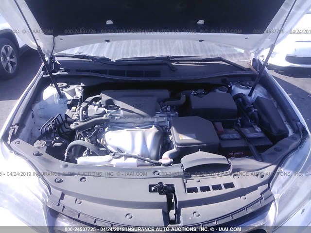 4T1BF1FK1GU233969 - 2016 TOYOTA CAMRY LE/XLE/SE/XSE WHITE photo 10