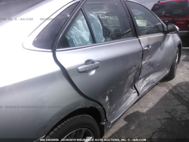 4T1BF1FKXGU254609 - 2016 TOYOTA CAMRY LE/XLE/SE/XSE SILVER photo 6