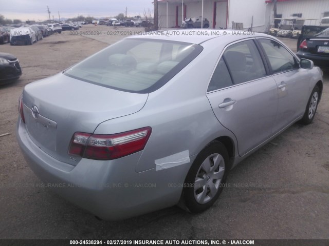 JTNBE46K773126998 - 2007 TOYOTA CAMRY NEW GENERAT CE/LE/XLE/SE SILVER photo 4