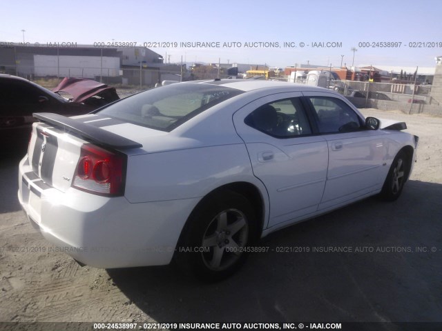 2B3CA3CV3AH257641 - 2010 DODGE CHARGER SXT WHITE photo 4