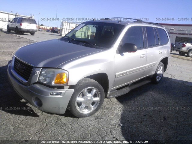 1GKDS13S452247147 - 2005 GMC ENVOY SILVER photo 2