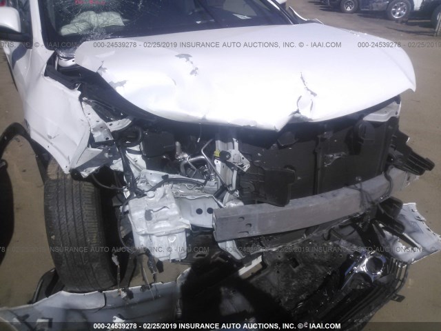 5TDZZRFH2HS202264 - 2017 TOYOTA HIGHLANDER LE/LE PLUS WHITE photo 6