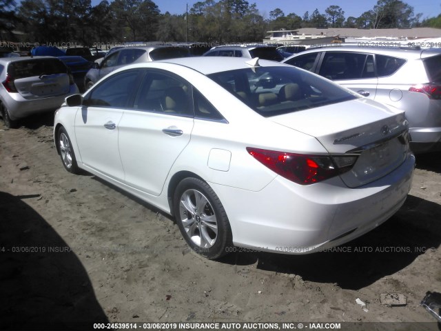 5NPEC4AC8BH131700 - 2011 HYUNDAI SONATA SE/LIMITED WHITE photo 3