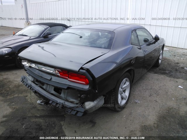 2C3CDYAG3DH562220 - 2013 DODGE CHALLENGER SXT GRAY photo 4