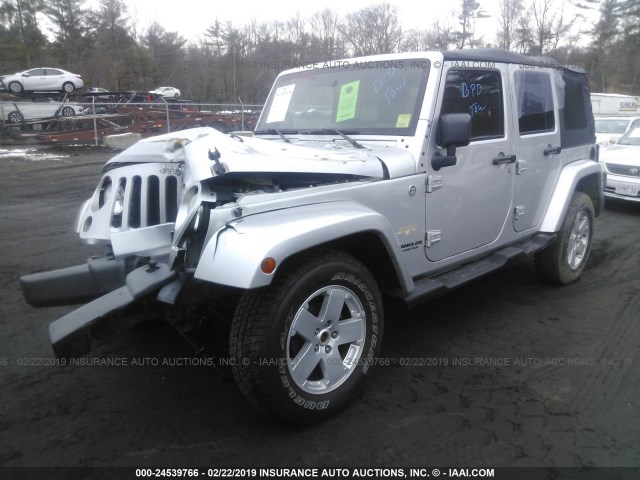 1J4GA59117L191581 - 2007 JEEP WRANGLER SAHARA SILVER photo 2